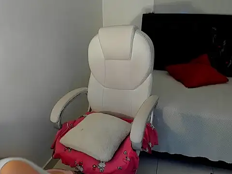 Snapshot of Zulema_R1 chatting on November 29, 2025, 3:06 am Zulema R1 online show from November 29, 2025, 3:06 am