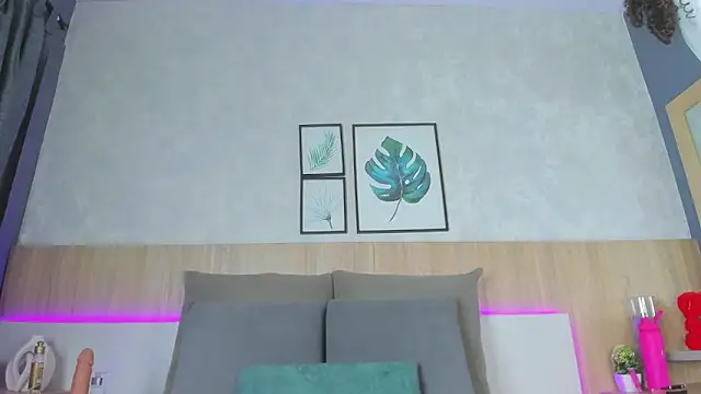 Snapshot of mia_gate chatting on November 17, 2025, 11:36 am mia gate online show from November 17, 2025, 11:36 am