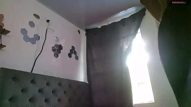 g0lden boss online show from November 15, 2025, 1:37 pm