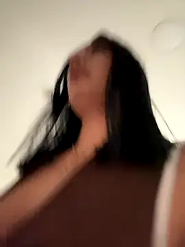 Scarlett 12 online show from October 4, 2025, 3:24 pm