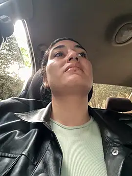 Scarlett 12 online show from October 18, 2025, 11:56 am