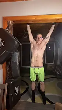 SillyDillyNewfie online show from April 19, 2026, 3:07 am