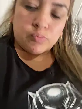 Snapshot of bruna438 chatting on September 24, 2025, 5:52 pm bruna438 online show from September 24, 2025, 5:52 pm