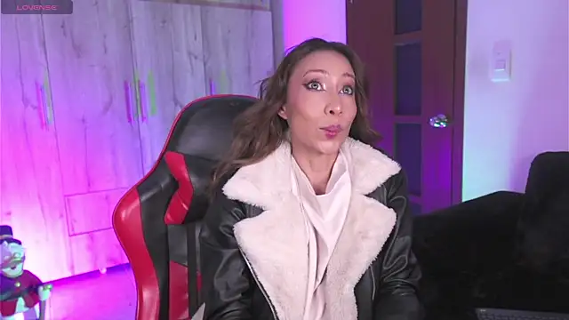 AnnaKimm online show from January 10, 2026, 2:07 am