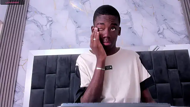 Alan blacke online show from November 26, 2025, 1:11 pm