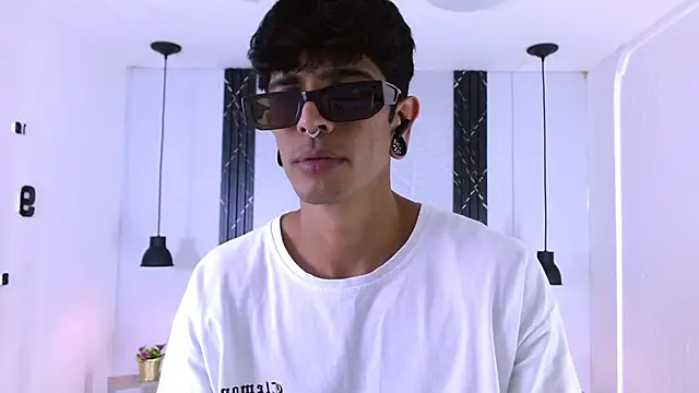 Franvill Trato online show from March 2, 2026, 7:21 pm