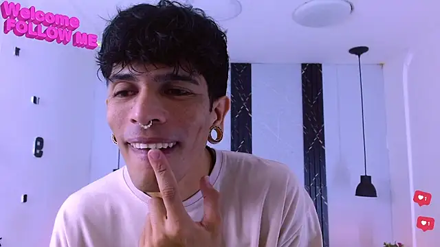 Franvill Trato online show from January 5, 2026, 8:34 pm