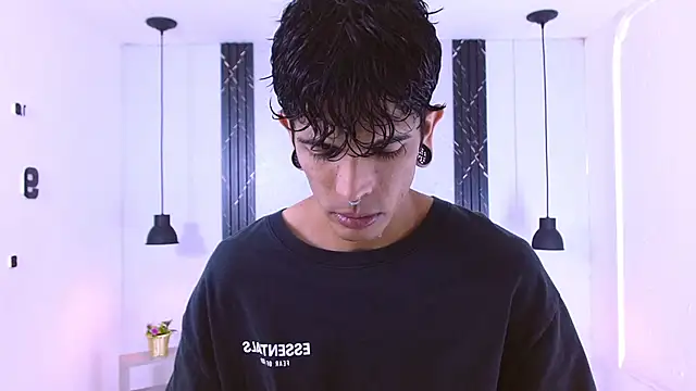 Franvill Trato online show from March 4, 2026, 7:43 pm