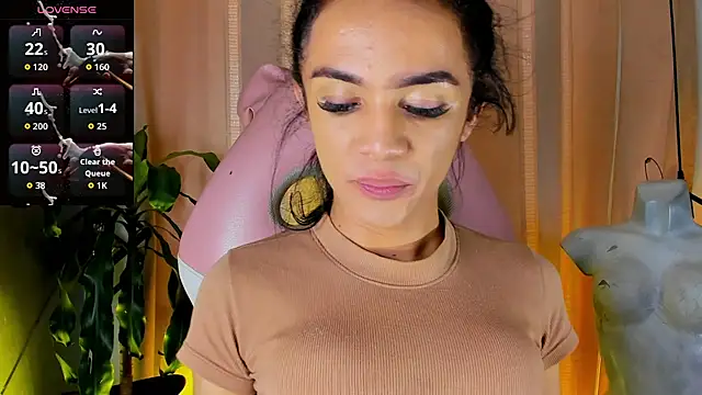 Snapshot of Cristal_Gem1 chatting on June 24, 2026, 9:45 pm Cristal Gem1 online show from June 24, 2026, 9:45 pm