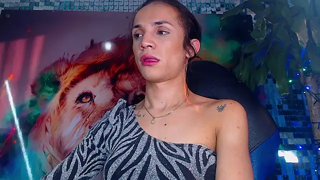 Cristal Gem1 online show from December 19, 2025, 11:56 am