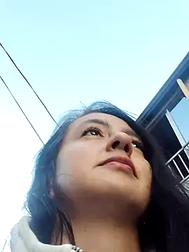 salo-rousee online show from September 10, 2025, 10:20 pm