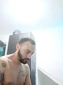 Snapshot of este_juan chatting on April 7, 2026, 3:30 am este juan online show from April 7, 2026, 3:30 am