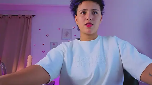 LiaaMoretzz online show from March 10, 2026, 12:25 am