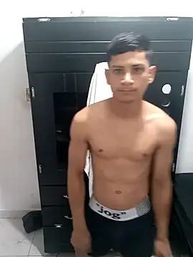 Snapshot of hechizo777 chatting on December 1, 2025, 4:08 pm hechizo777 online show from December 1, 2025, 4:08 pm