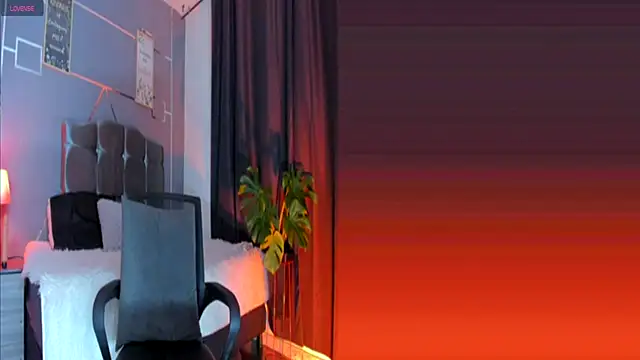 Snapshot of oliver_mr_ chatting on October 25, 2025, 9:15 pm oliver mr online show from October 25, 2025, 9:15 pm