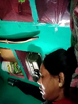 Pooja750 online show from March 1, 2026, 1:22 pm