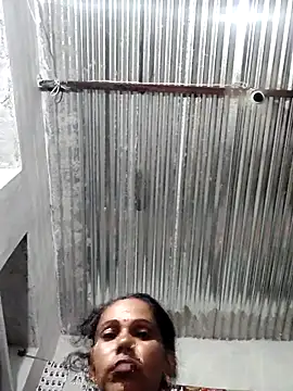 Snapshot of Pooja750 chatting on July 23, 2026, 5:20 pm Pooja750 online show from July 23, 2026, 5:20 pm
