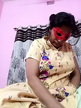 Snapshot of Gullapi chatting on December 17, 2025, 2:11 pm Gullapi online show from December 17, 2025, 2:11 pm