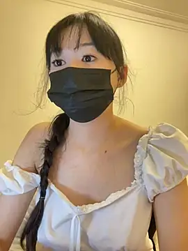 Snapshot of Minnie-2025 chatting on May 20, 2026, 4:15 pm Minnie-2025 online show from May 20, 2026, 4:15 pm