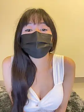 Minnie-2025 online show from October 17, 2025, 4:42 pm