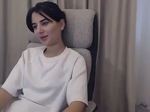 Snapshot of Hot_Bruny chatting on October 10, 2025, 10:05 am Hot Bruny online show from October 10, 2025, 10:05 am