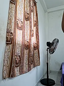 Snapshot of BeautyGirl_sara chatting on June 14, 2026, 6:47 am BeautyGirl sara online show from June 14, 2026, 6:47 am