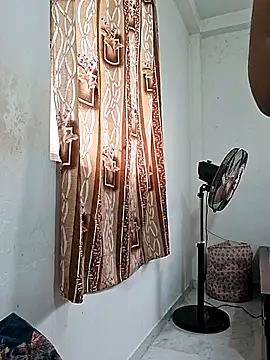 Snapshot of BeautyGirl_sara chatting on July 3, 2026, 4:41 am BeautyGirl sara online show from July 3, 2026, 4:41 am