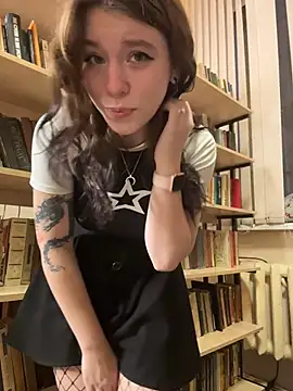 Mimiumuy online show from October 27, 2025, 2:40 pm