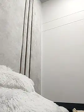 Lilith dry online show from September 10, 2025, 2:27 pm