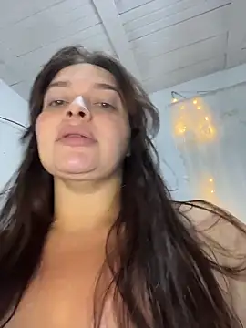 Snapshot of sarahreyess_11 chatting on October 18, 2025, 3:52 am sarahreyess 11 online show from October 18, 2025, 3:52 am