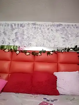 Kitty Melodi online show from September 29, 2025, 9:05 am