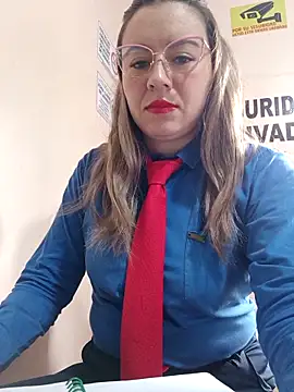 Snapshot of Hannah-colx chatting on April 6, 2026, 1:12 pm Hannah-colx online show from April 6, 2026, 1:12 pm
