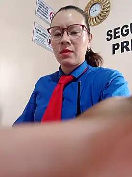 Hannah-colx online show from October 14, 2025, 1:01 pm