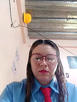 Snapshot of Hannah-colx chatting on March 19, 2026, 1:33 pm Hannah-colx online show from March 19, 2026, 1:33 pm
