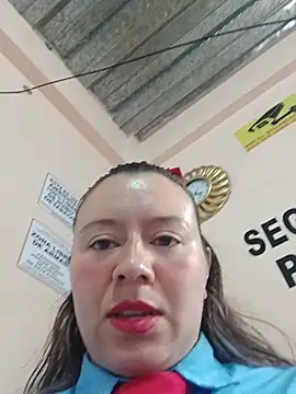 Snapshot of Hannah-colx chatting on June 3, 2026, 3:17 pm Hannah-colx online show from June 3, 2026, 3:17 pm