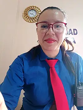 Hannah-colx online show from September 12, 2025, 1:22 pm