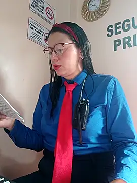 Hannah-colx online show from September 17, 2025, 1:24 pm