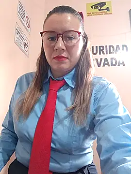 Snapshot of Hannah-colx chatting on April 7, 2026, 6:10 pm Hannah-colx online show from April 7, 2026, 6:10 pm