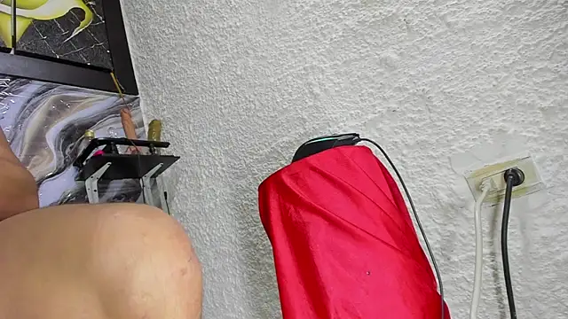 Snapshot of luiferrodri chatting on September 27, 2025, 7:42 pm luiferrodri online show from September 27, 2025, 7:42 pm