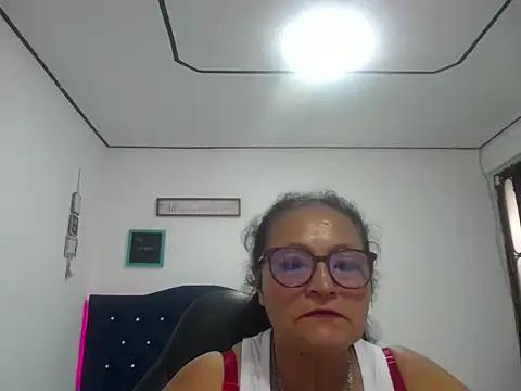  Cristal online show from September 15, 2025, 5:13 pm