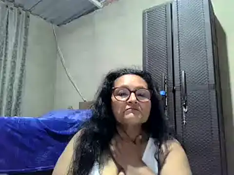  Cristal online show from October 3, 2025, 1:09 am