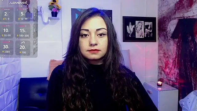 Snapshot of Eva_Roussell chatting on October 15, 2025, 2:25 pm Eva Roussell online show from October 15, 2025, 2:25 pm