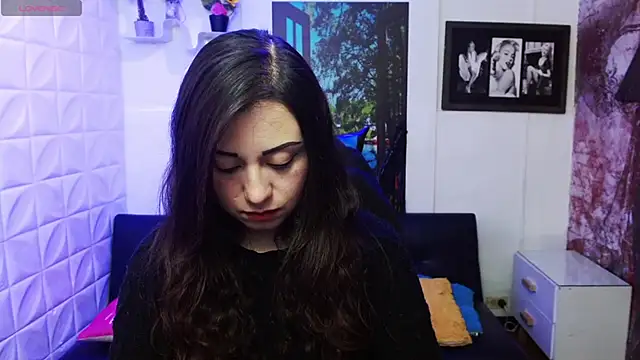 Snapshot of Eva_Roussell chatting on November 5, 2025, 2:53 pm Eva Roussell online show from November 5, 2025, 2:53 pm