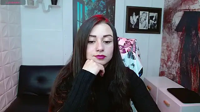 Snapshot of Eva_Roussell chatting on February 27, 2026, 2:39 pm Eva Roussell online show from February 27, 2026, 2:39 pm