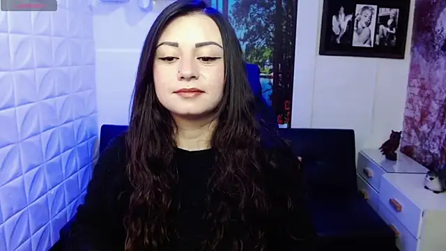 Snapshot of Eva_Roussell chatting on November 20, 2025, 2:29 pm Eva Roussell online show from November 20, 2025, 2:29 pm