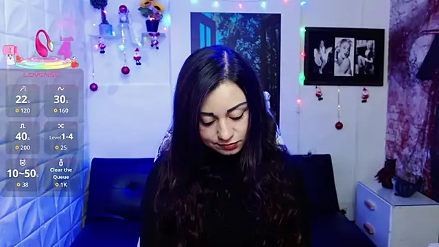 Snapshot of Eva_Roussell chatting on December 17, 2025, 2:44 pm Eva Roussell online show from December 17, 2025, 2:44 pm