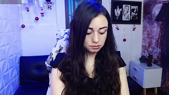 Snapshot of Eva_Roussell chatting on January 9, 2026, 2:24 pm Eva Roussell online show from January 9, 2026, 2:24 pm