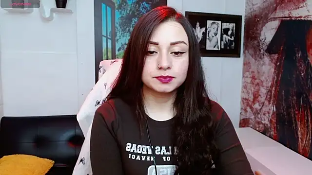 Snapshot of Eva_Roussell chatting on February 23, 2026, 4:51 pm Eva Roussell online show from February 23, 2026, 4:51 pm