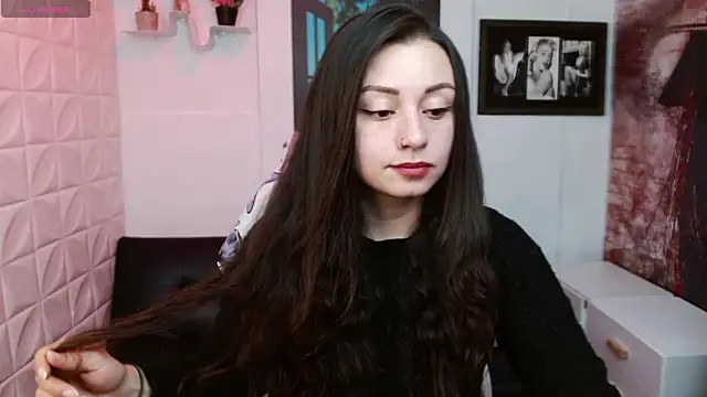 Eva Roussell online show from March 7, 2026, 2:44 pm