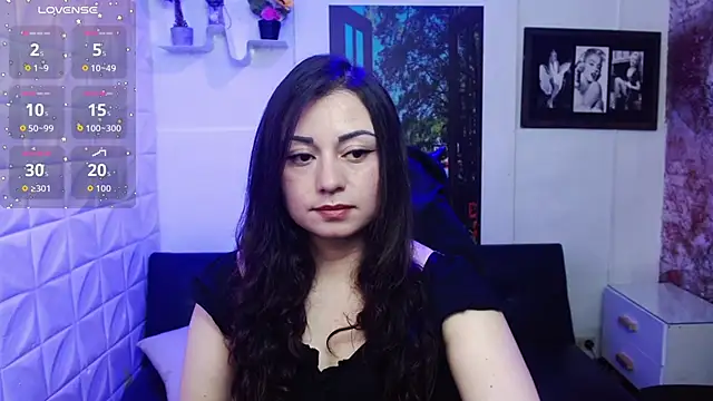 Snapshot of Eva_Roussell chatting on November 6, 2025, 4:44 pm Eva Roussell online show from November 6, 2025, 4:44 pm